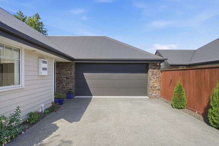 Photo of property in 48a Merrin Street, Avonhead, Christchurch, 8042