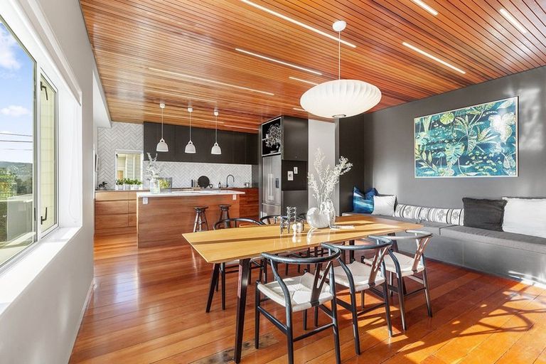 Photo of property in 16 Burnham Street, Seatoun, Wellington, 6022