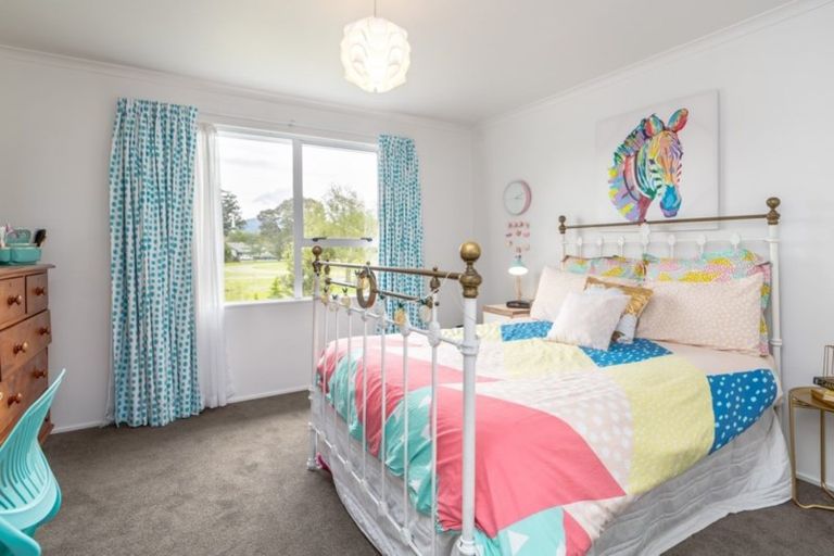 Photo of property in 83 Reading Street, Greytown, 5712