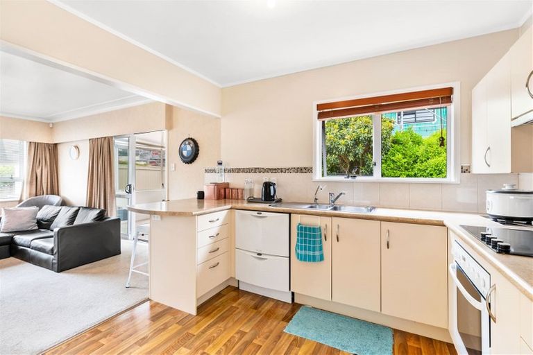 Photo of property in 3/4 Menary Street, Papakura, 2110