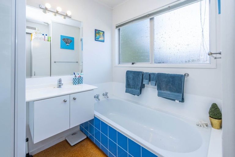 Photo of property in 13 Lachlan Drive, Dinsdale, Hamilton, 3204