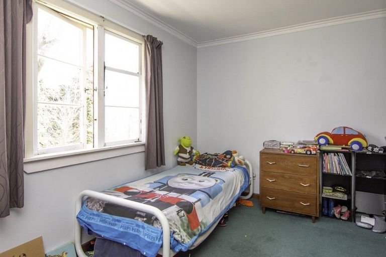 Photo of property in 12 Larsen Court, Roslyn, Palmerston North, 4414