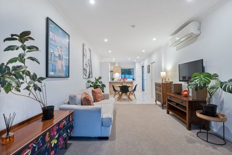 Photo of property in 1/18 Titoki Street, Te Atatu Peninsula, Auckland, 0610