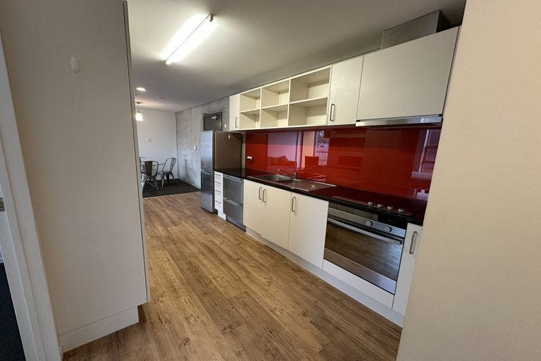 Photo of property in 2 Torrens Terrace, Mount Cook, Wellington, 6011