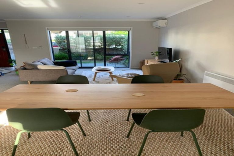 Photo of property in 71 Te Oneroa Way, Long Bay, Auckland, 0630