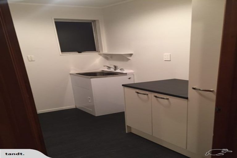 Photo of property in 20 Glenfinn Place, Massey, Auckland, 0614