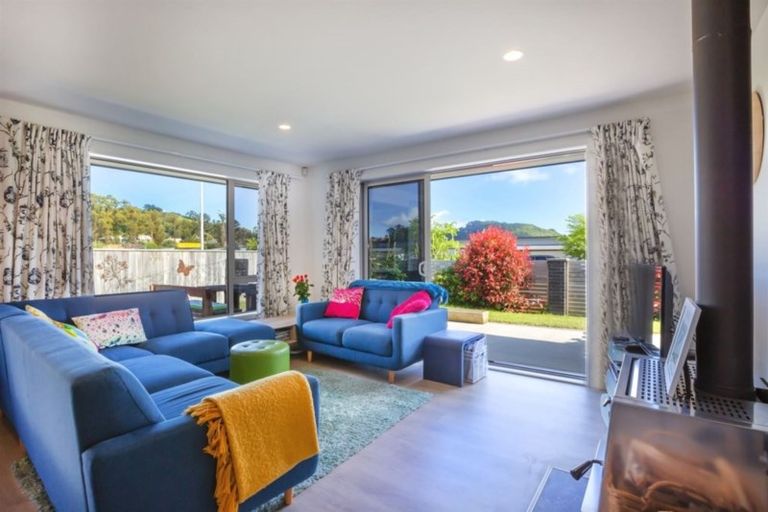 Photo of property in 17 Resolution Drive, Whitby, Porirua, 5024