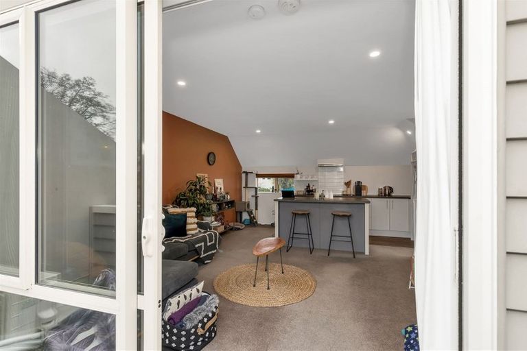 Photo of property in 2a Defoe Place, Waltham, Christchurch, 8023