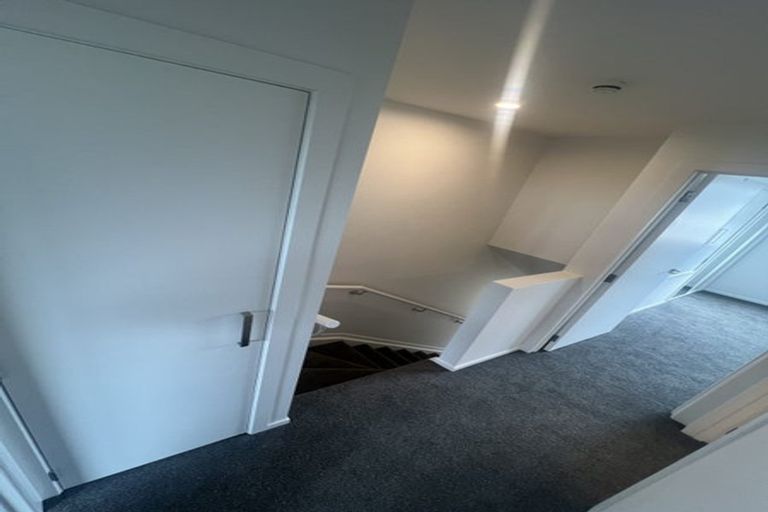 Photo of property in 14 Te Puketoka Lane, Mangere, 2022