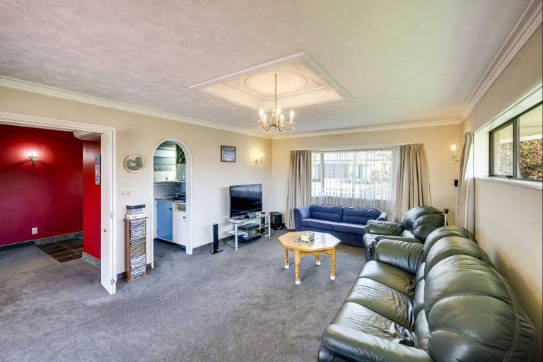 Photo of property in 56 Hetley Crescent, Taradale, Napier, 4112