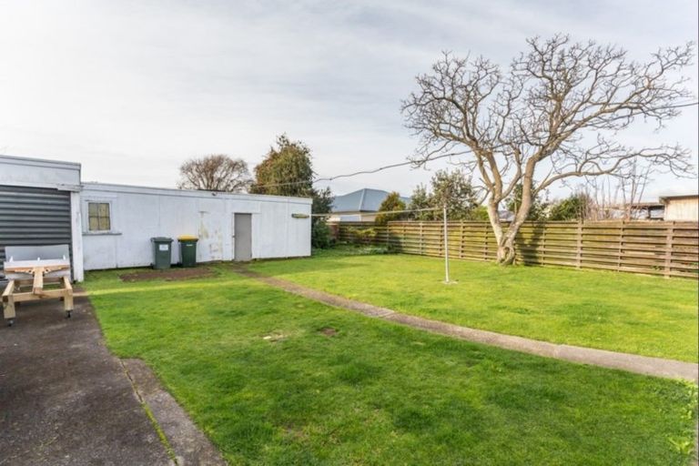 Photo of property in 30 Hannan Street, Levin, 5510