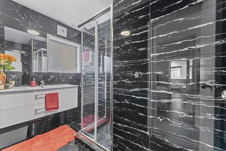 Photo of property in 4/89 Kolmar Road, Papatoetoe, Auckland, 2025