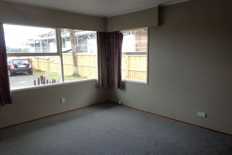 Photo of property in 168 Don Buck Road, Massey, Auckland, 0614