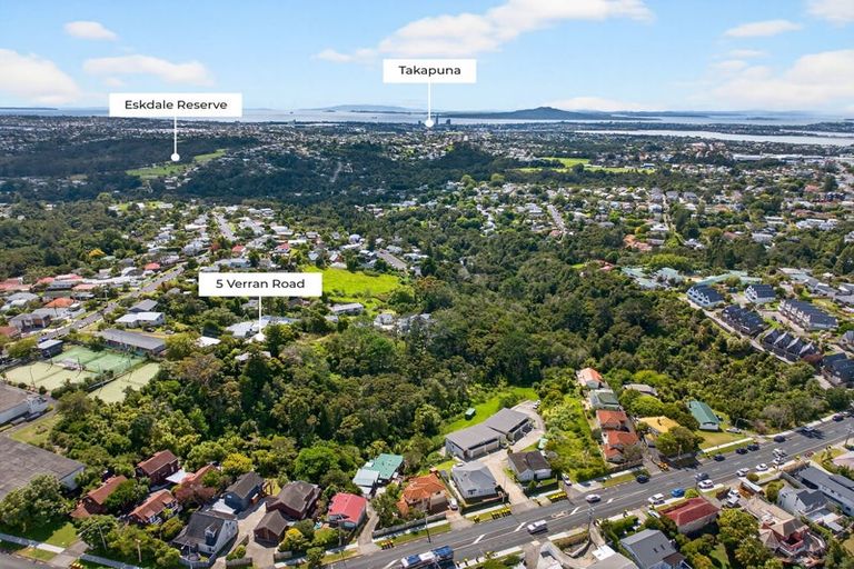 Photo of property in 5 Verran Road, Birkenhead, Auckland, 0626