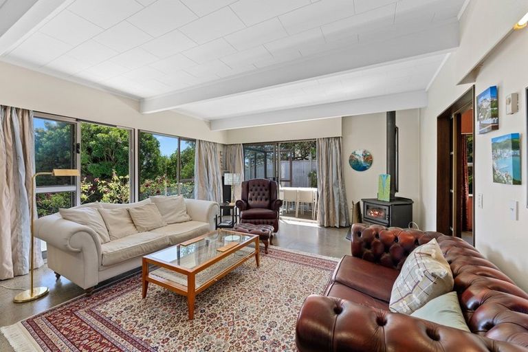 Photo of property in 13 Kotare Street, Waikanae, 5036