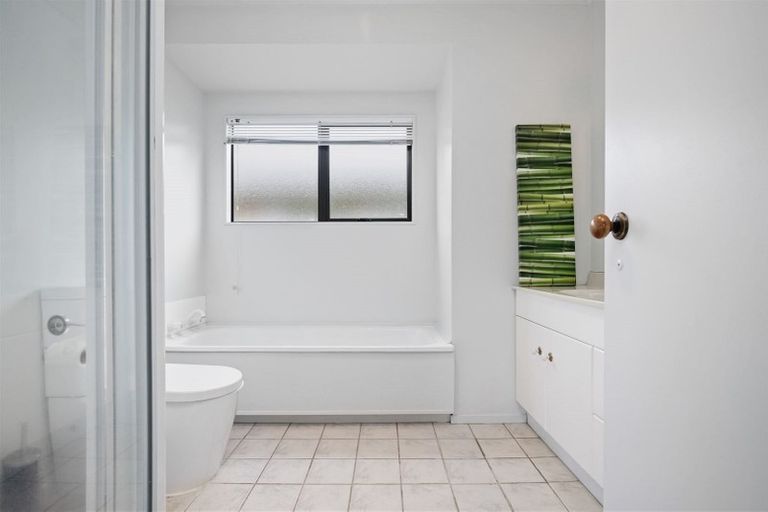 Photo of property in 75a Harris Street, Pukekohe, 2120