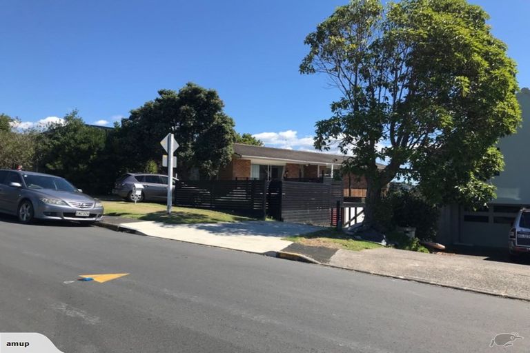 Photo of property in 53 Marellen Drive, Red Beach, 0932