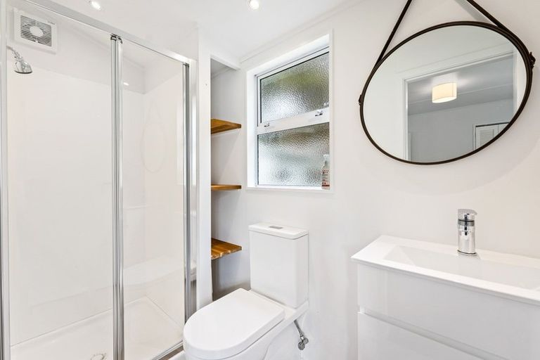 Photo of property in 33 Kairanga Crescent, Wainuiomata, Lower Hutt, 5014