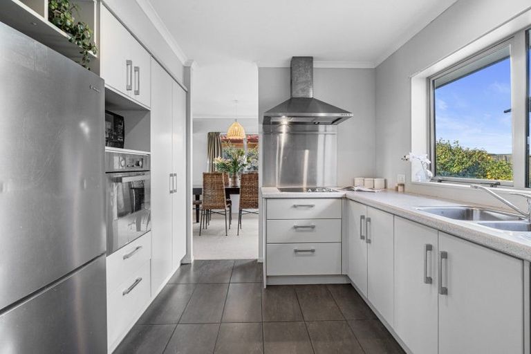 Photo of property in 30 Kereru Place, Pyes Pa, Tauranga, 3112