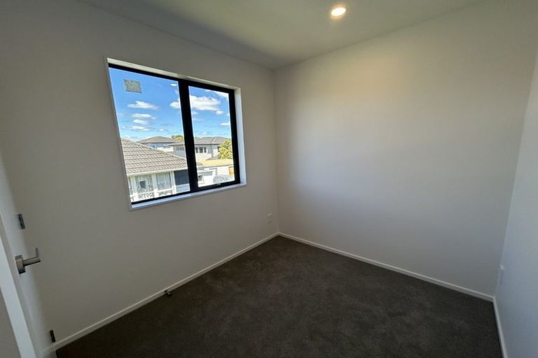 Photo of property in 15c Arimu Road, Papakura, 2110