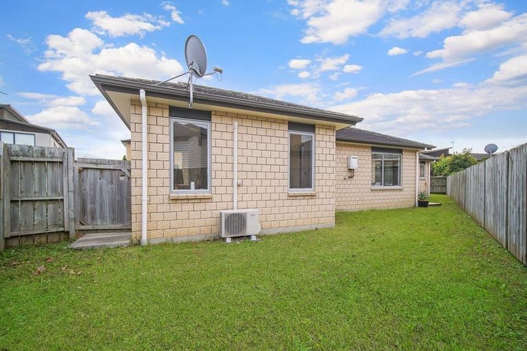 Photo of property in 14 Helianthus Avenue, Flat Bush, Auckland, 2019