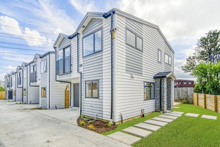 Photo of property in 23 Laureston Avenue, Papatoetoe, Auckland, 2025