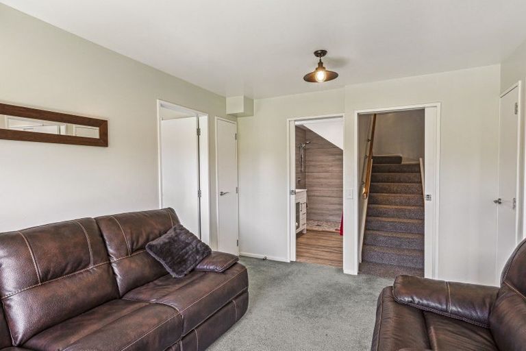 Photo of property in 8 Millennium Hill, Paraparaumu, 5032