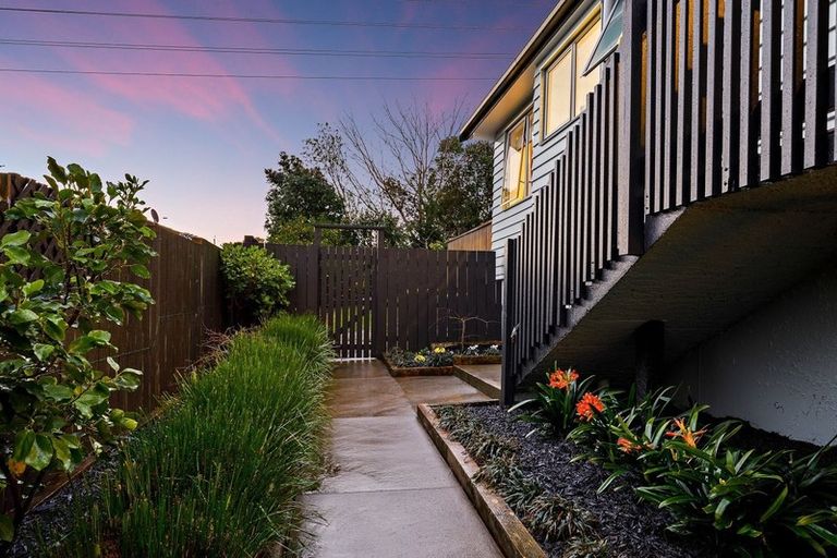 Photo of property in 13 Cushla Place, Massey, Auckland, 0614