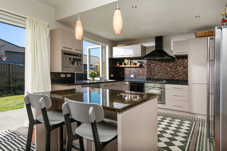 Photo of property in 50 Kelliher Drive, Wanaka, 9305