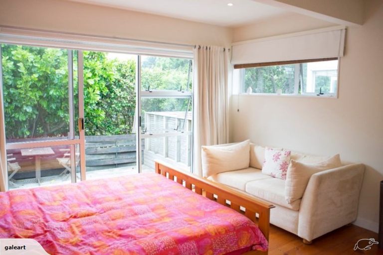 Photo of property in 19f3 Burnham Street, Seatoun, Wellington, 6022