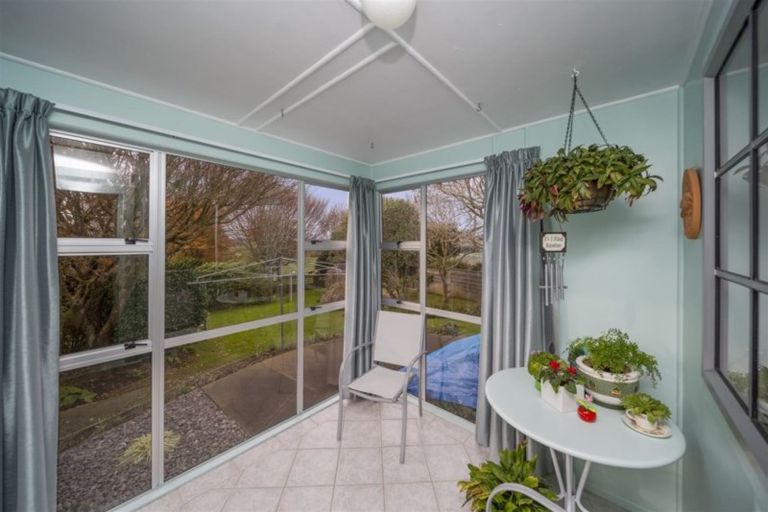 Photo of property in 2 Ropata Street, Hawera, 4610