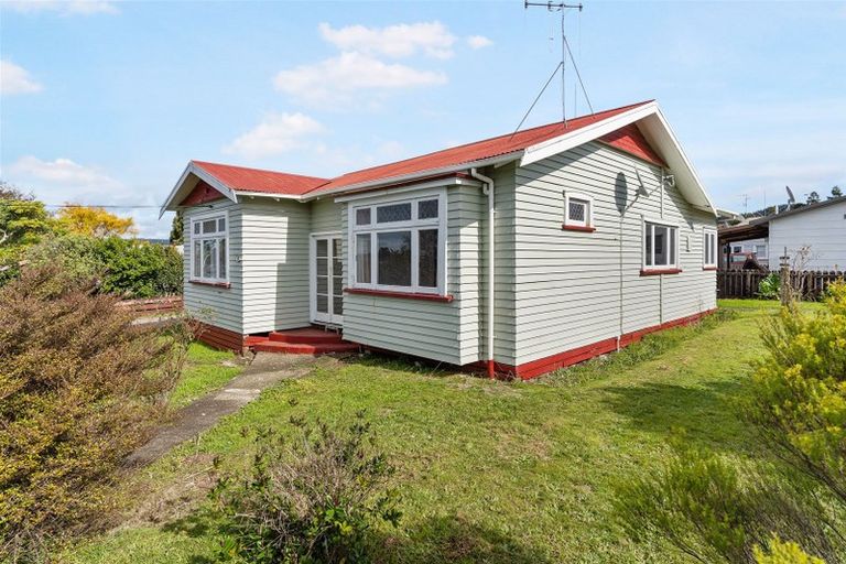 Photo of property in 2 Featon Road, Waihi, 3610