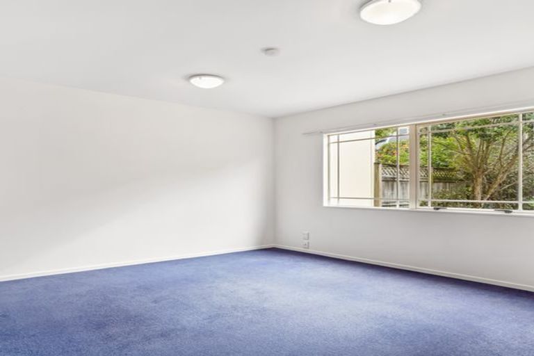 Photo of property in 145e Hobsonville Road, West Harbour, Auckland, 0618