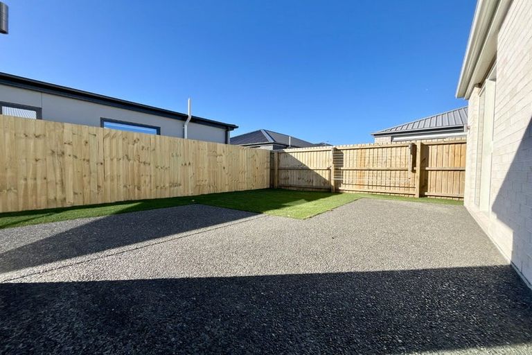 Photo of property in 10 Rita Angus Road, Belfast, Christchurch, 8051