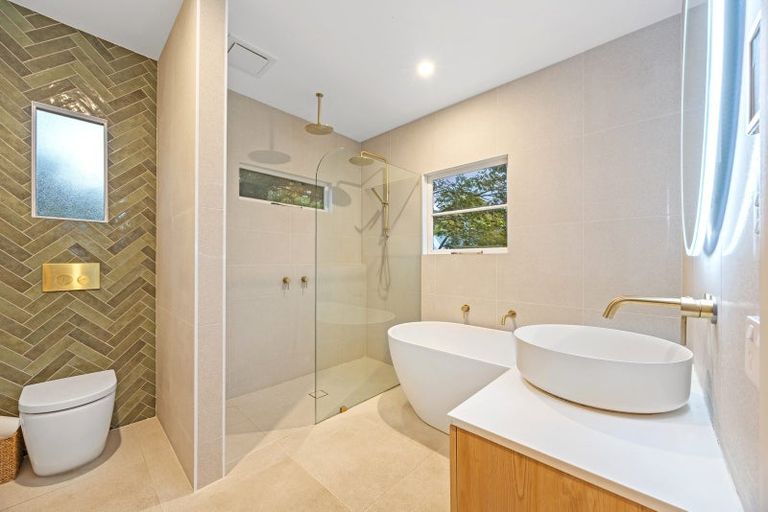 Photo of property in 50 Centaurus Road, Cashmere, Christchurch, 8022