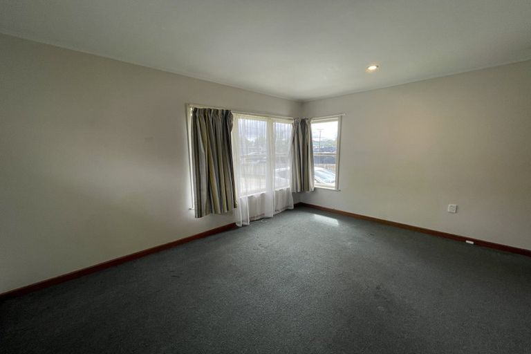 Photo of property in 28 Landon Avenue, Mangere East, Auckland, 2024