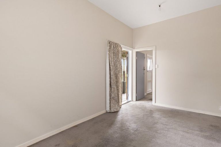 Photo of property in 22 Albert Street, Island Bay, Wellington, 6023