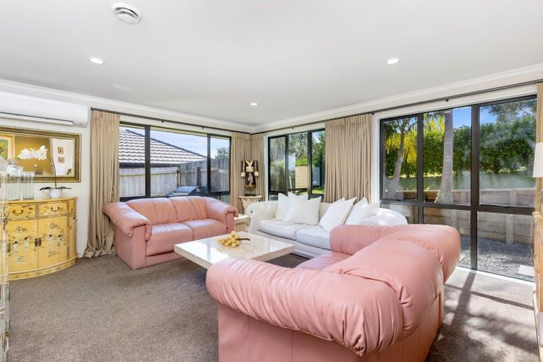 Photo of property in 72 Kittiwake Drive, Schnapper Rock, Auckland, 0632