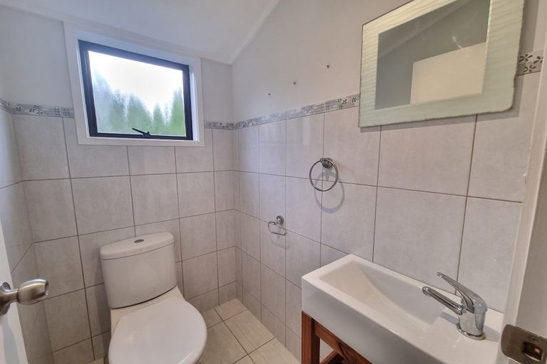 Photo of property in 2/88 Glamorgan Drive, Torbay, Auckland, 0630