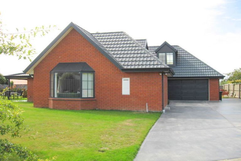 Photo of property in 16 Glenwood Drive, Prebbleton, 7604