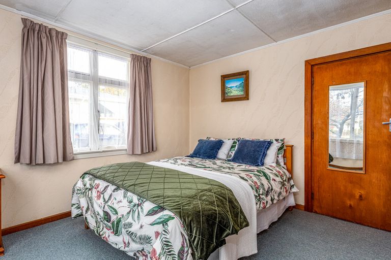 Photo of property in 28 School Road, Fairlie, 7925