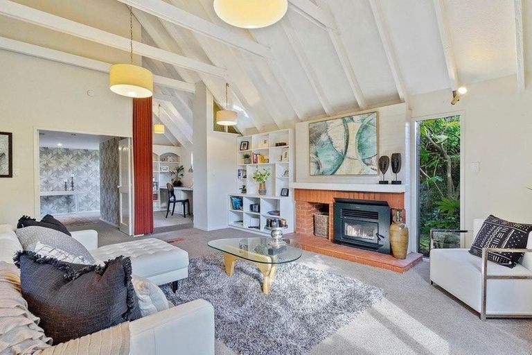 Photo of property in 36 Greers Road, Burnside, Christchurch, 8041