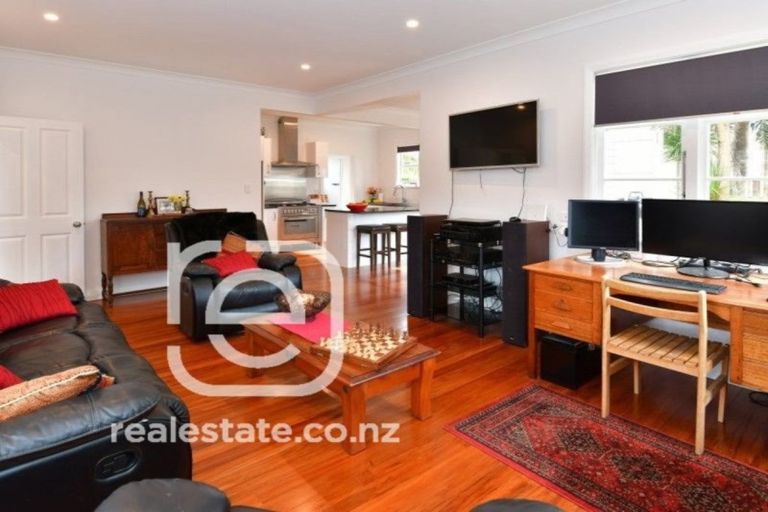 Photo of property in 430 Hibiscus Coast Highway, Orewa, 0931