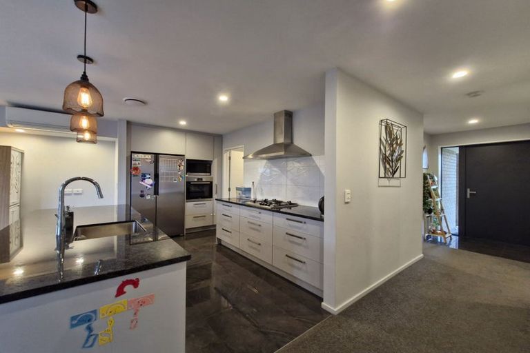 Photo of property in 1 Ragley Way, Rolleston, 7615