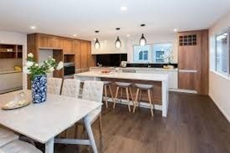 Photo of property in 69a Millen Avenue, Pakuranga, Auckland, 2010