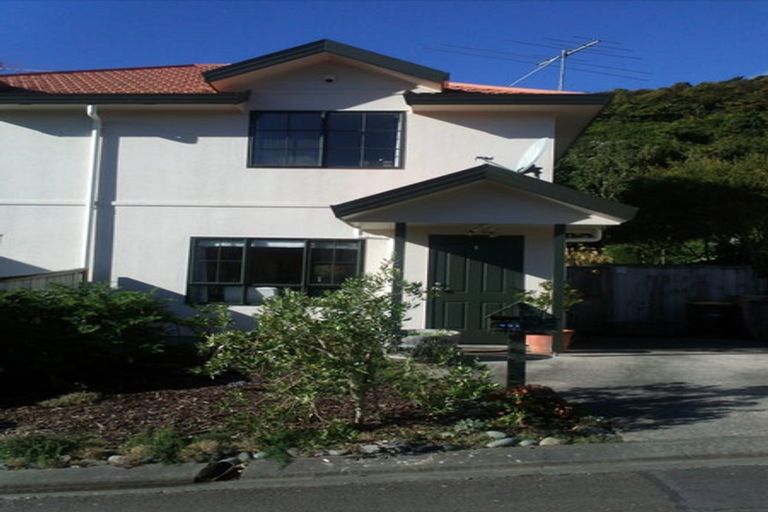 Photo of property in 77a Woodhouse Avenue, Karori, Wellington, 6012