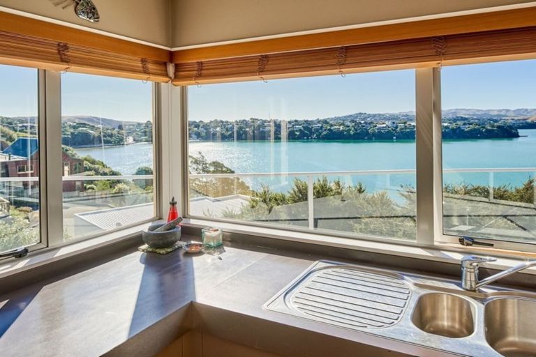 Photo of property in 18 Leeward Drive, Whitby, Porirua, 5024