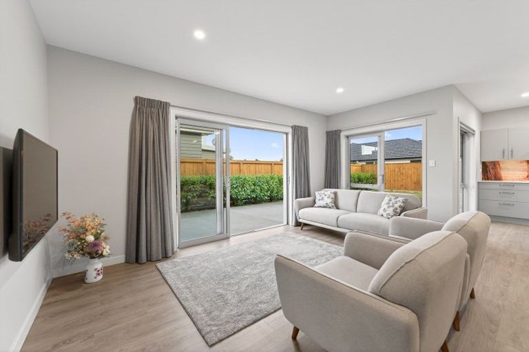 Photo of property in 3 Magnolia Lane, Kelvin Grove, Palmerston North, 4414