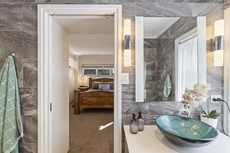 Photo of property in 27 Glamis Avenue, Bell Block, New Plymouth, 4312