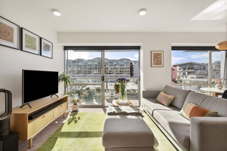 Photo of property in Sol Apartments, 13/37 Jessie Street, Te Aro, Wellington, 6011